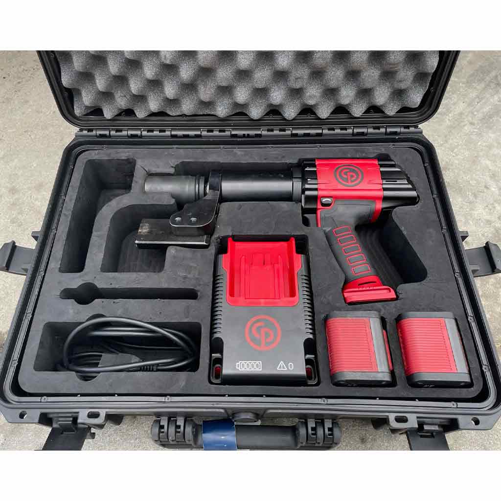 Chicago Pneumatic | Battery-Powered Cordless Nutrunner Torque Wrench for Truck Tire Service (CP8613WT)