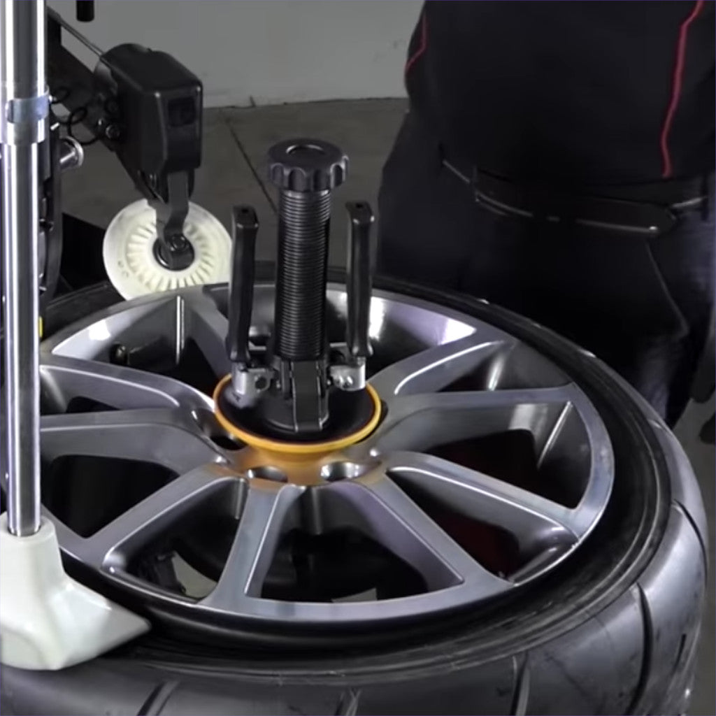 Corghi | Artigilo 5000 Touchless Electric Tire Changer with BPT Helper Assist Arm (AM5000)