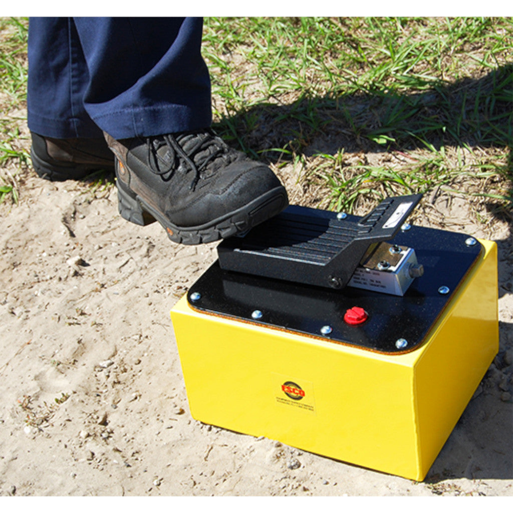 ESCO 10594 | 2 Gallon Air Hydraulic Pump