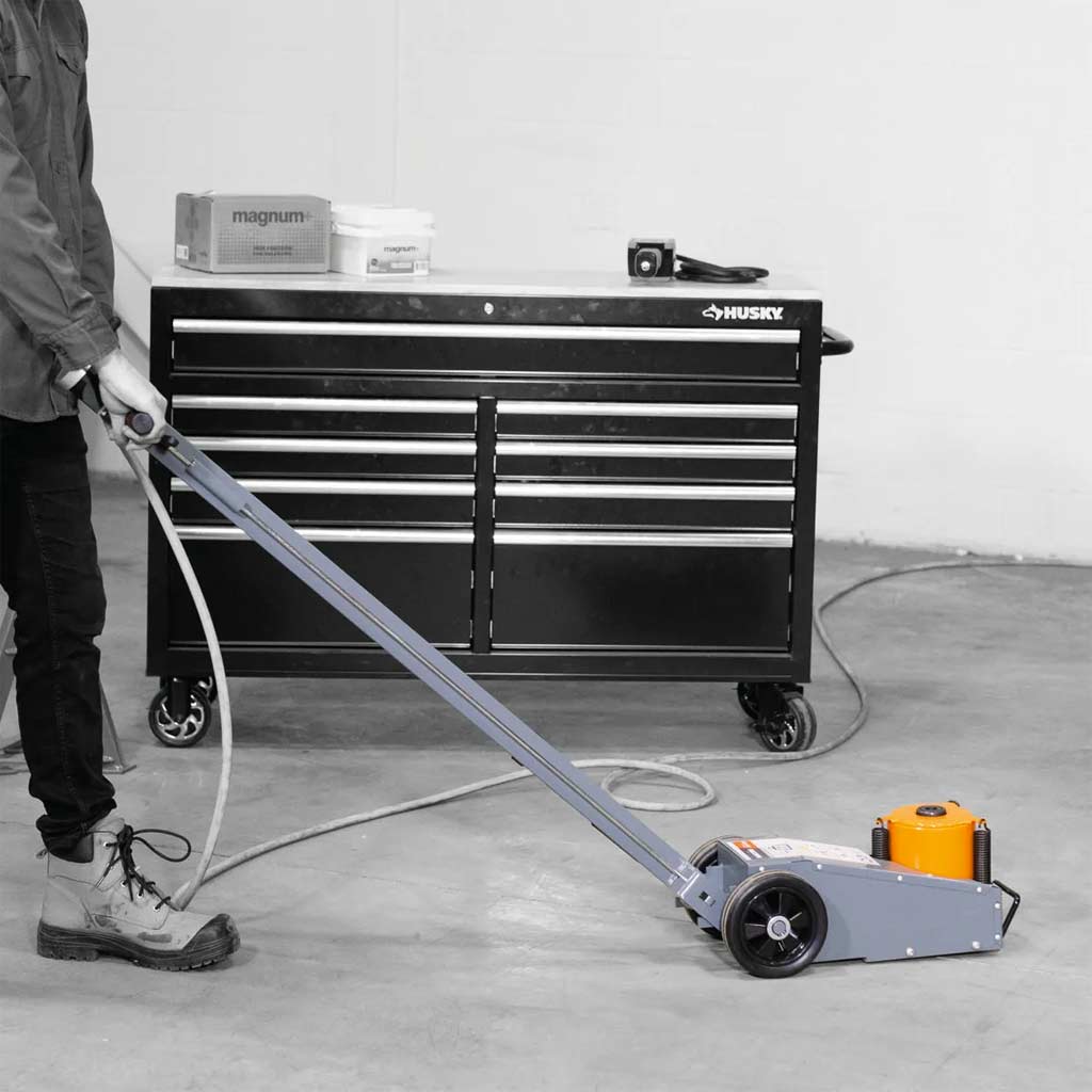 Martins | Professional 22-Ton Air/Hydraulic Floor Jack (MFJ-20T)