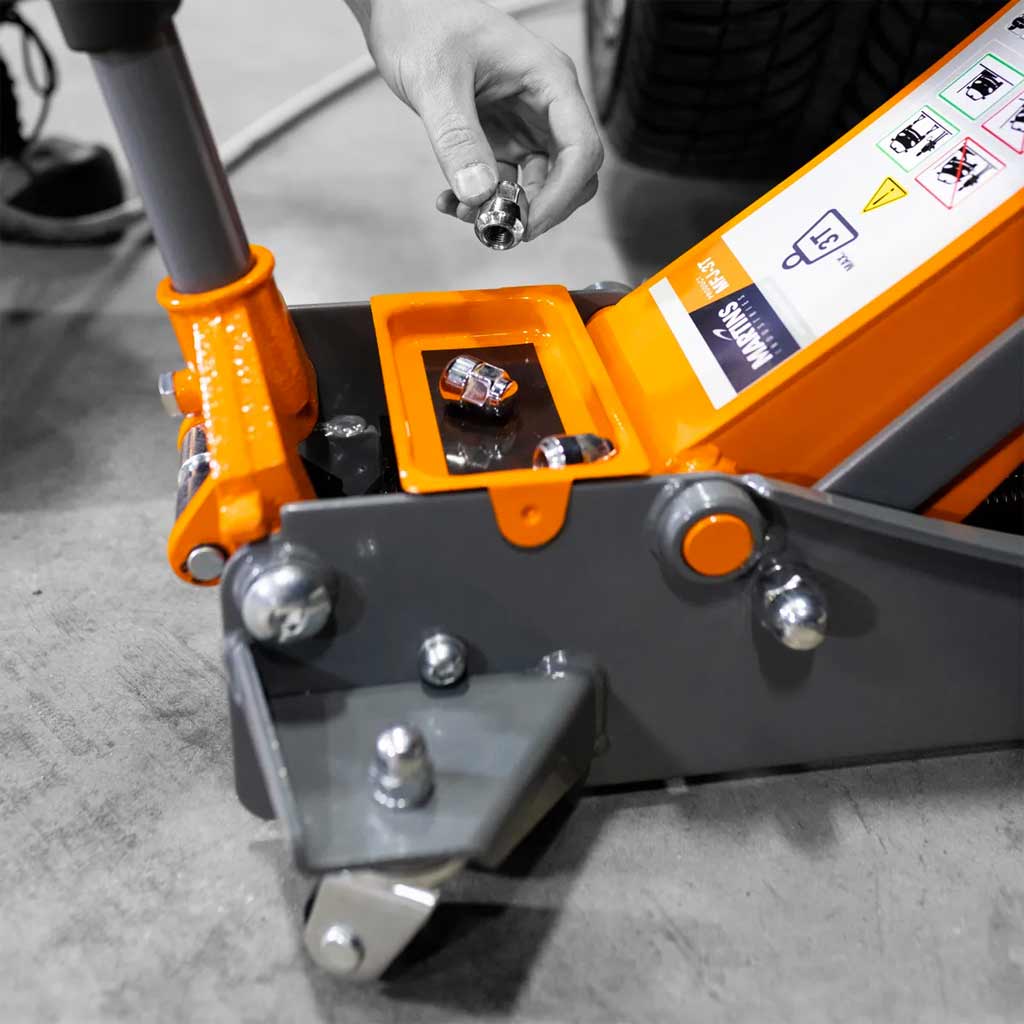 Martins | Low Profile 3-Ton Floor Jack (MFJ-3T)