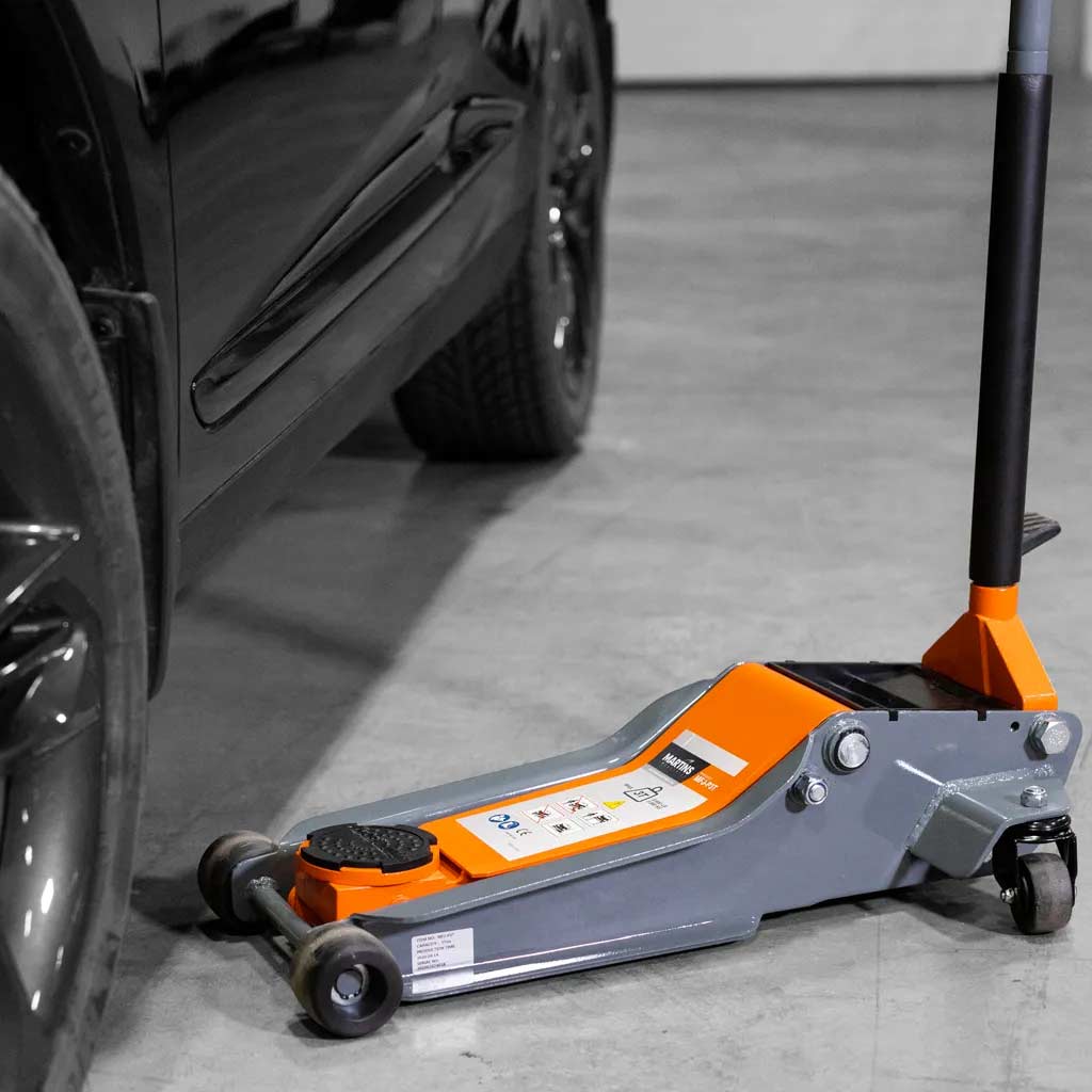 Martins | Professional Low Profile 2-Ton Floor Jack (MFJ-P2T)