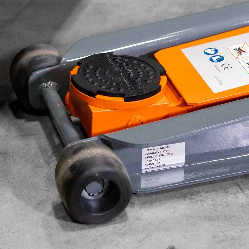 Martins | Professional Low Profile 2-Ton Floor Jack (MFJ-P2T)