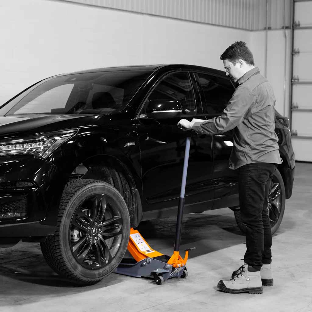 Martins | Professional Low Profile 2-Ton Floor Jack (MFJ-P2T)