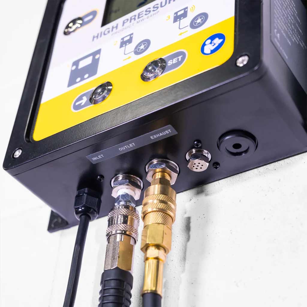 Martins | Flatematic High-Pressure Wall-Mount Automatic Tire Inflator with 25′ Hose (MW-64HP)