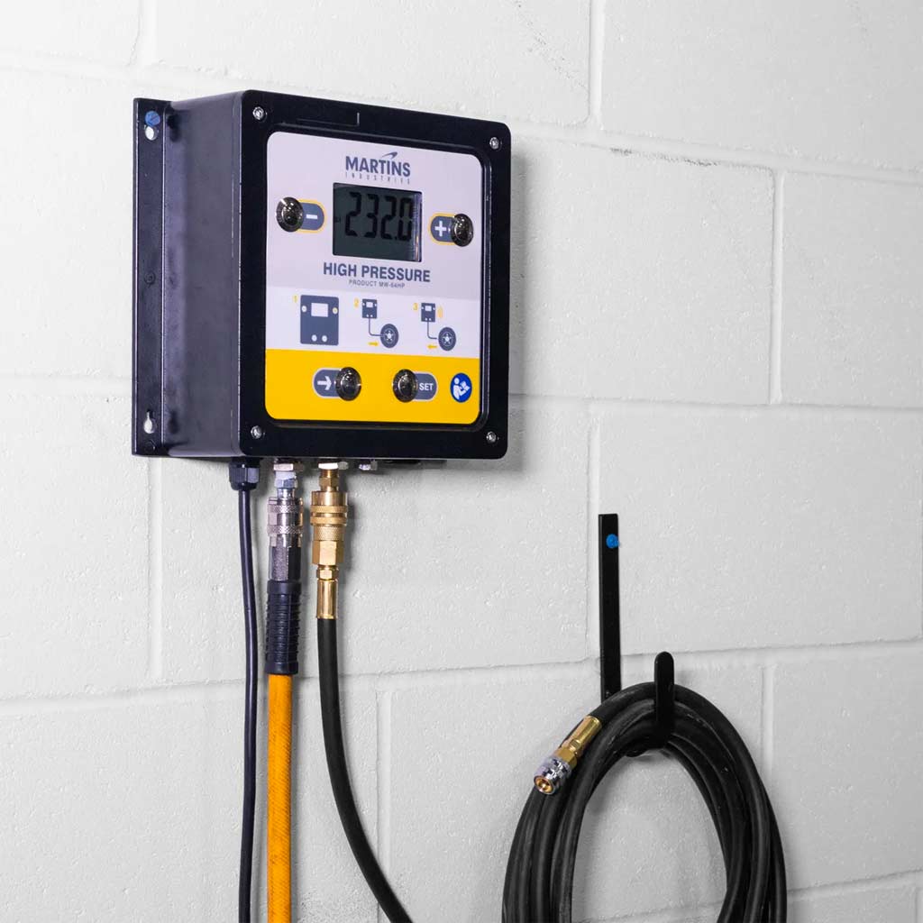 Martins | Flatematic High-Pressure Wall-Mount Automatic Tire Inflator with 25′ Hose (MW-64HP)