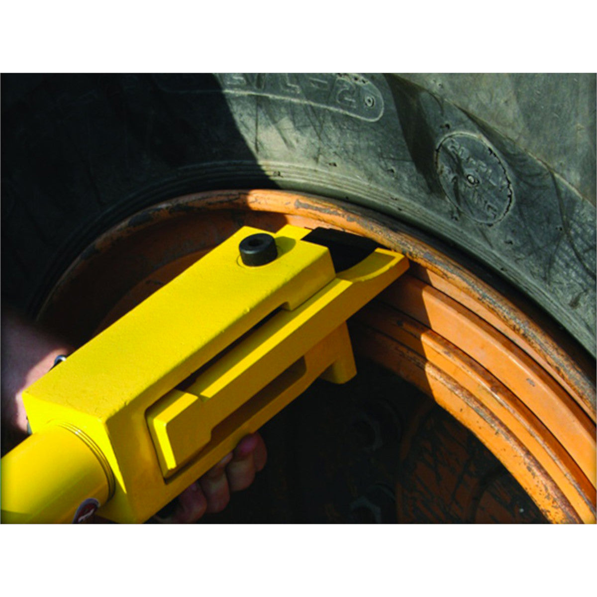 AME | 10 Ton Bead Breaker - OTR Giant Tire (11050)