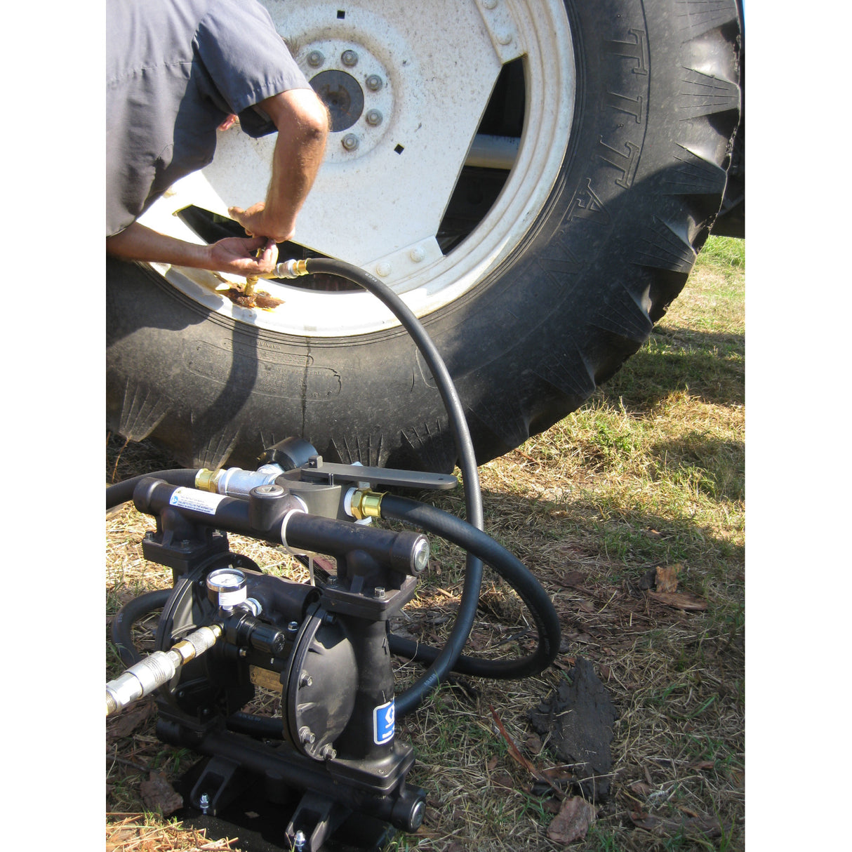AME | 50 Gallon Graco Calcium Chloride Pump with Accessories (15090)