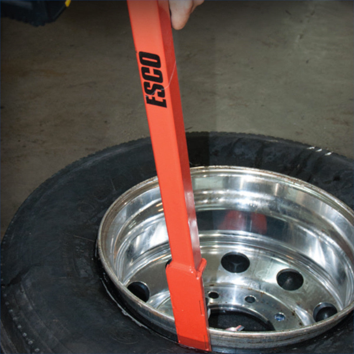ESCO | Pneu-Tek Universal Impact Driven Demounter - Large Truck Tire Kit (20415)