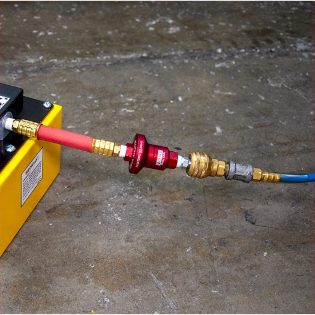 ESCO | Air Pressure Reducer With 6″ Whip-Hose for Air/Hydraulic Equipment (10601K)