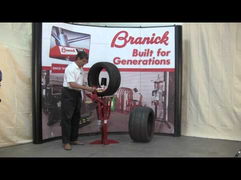 Branick | 5045 Tire Spreader (00-0120)