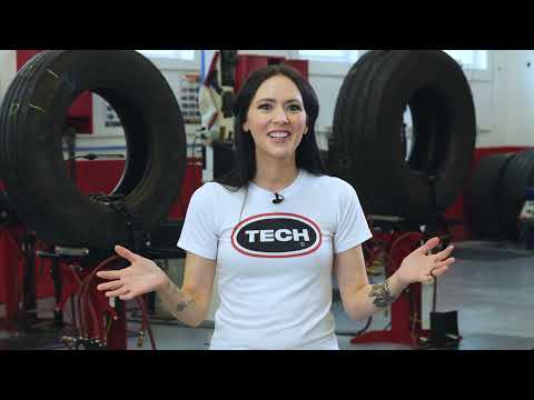 TECH | Rub-O-Matic Pre-Buff Rubber Cleaner Solution 1-Quart / 32 oz Bottle (704)