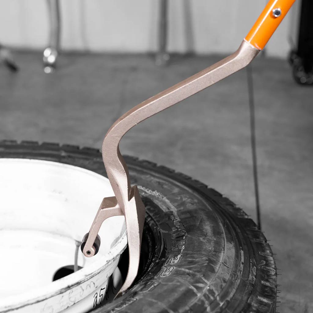 Martins | Truck Tire Demounting Tool (MDT-T)