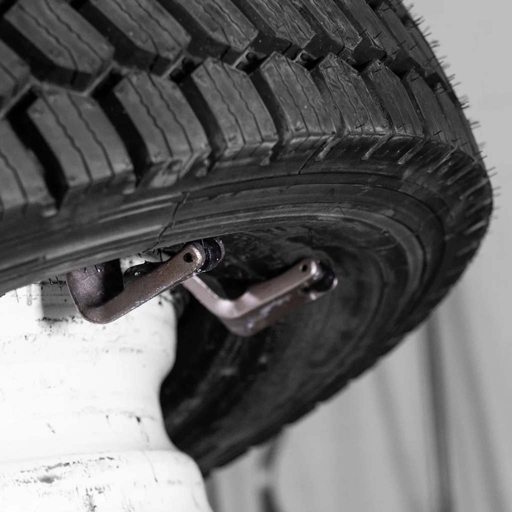 Martins | Truck Tire Demounting Tool (MDT-T)