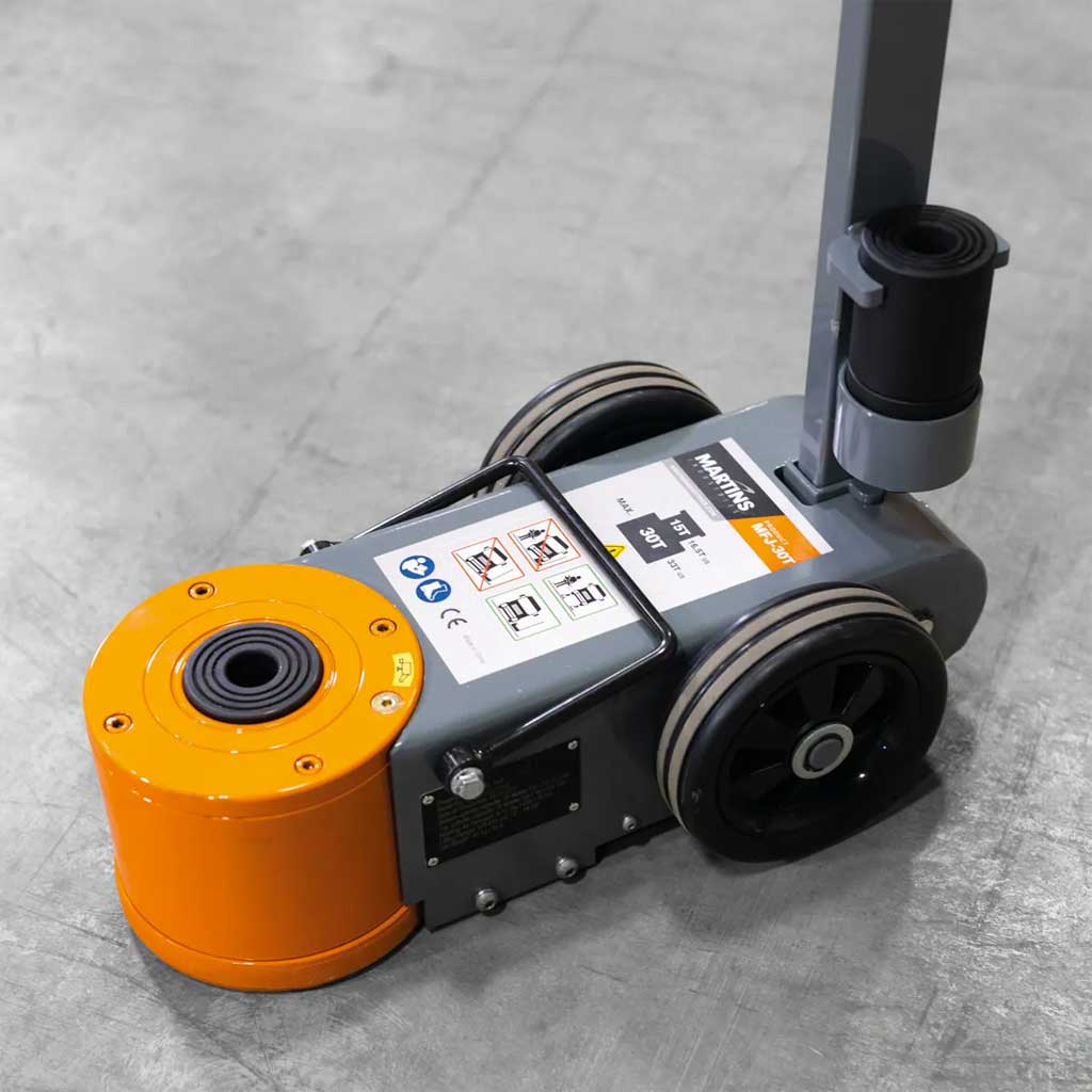 Martins MFJ-30T | Professional 33-Ton 2-Stage Air/Hydraulic Floor Jack